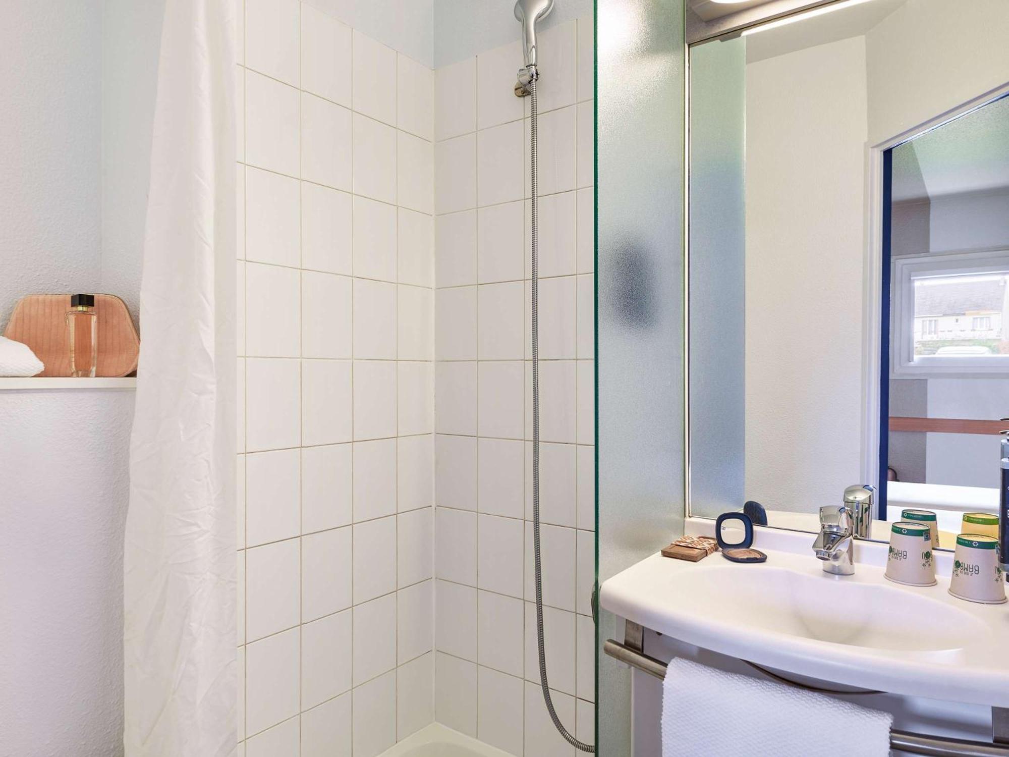 Ibis Budget Versailles Château Saint Cyr Eksteriør billede